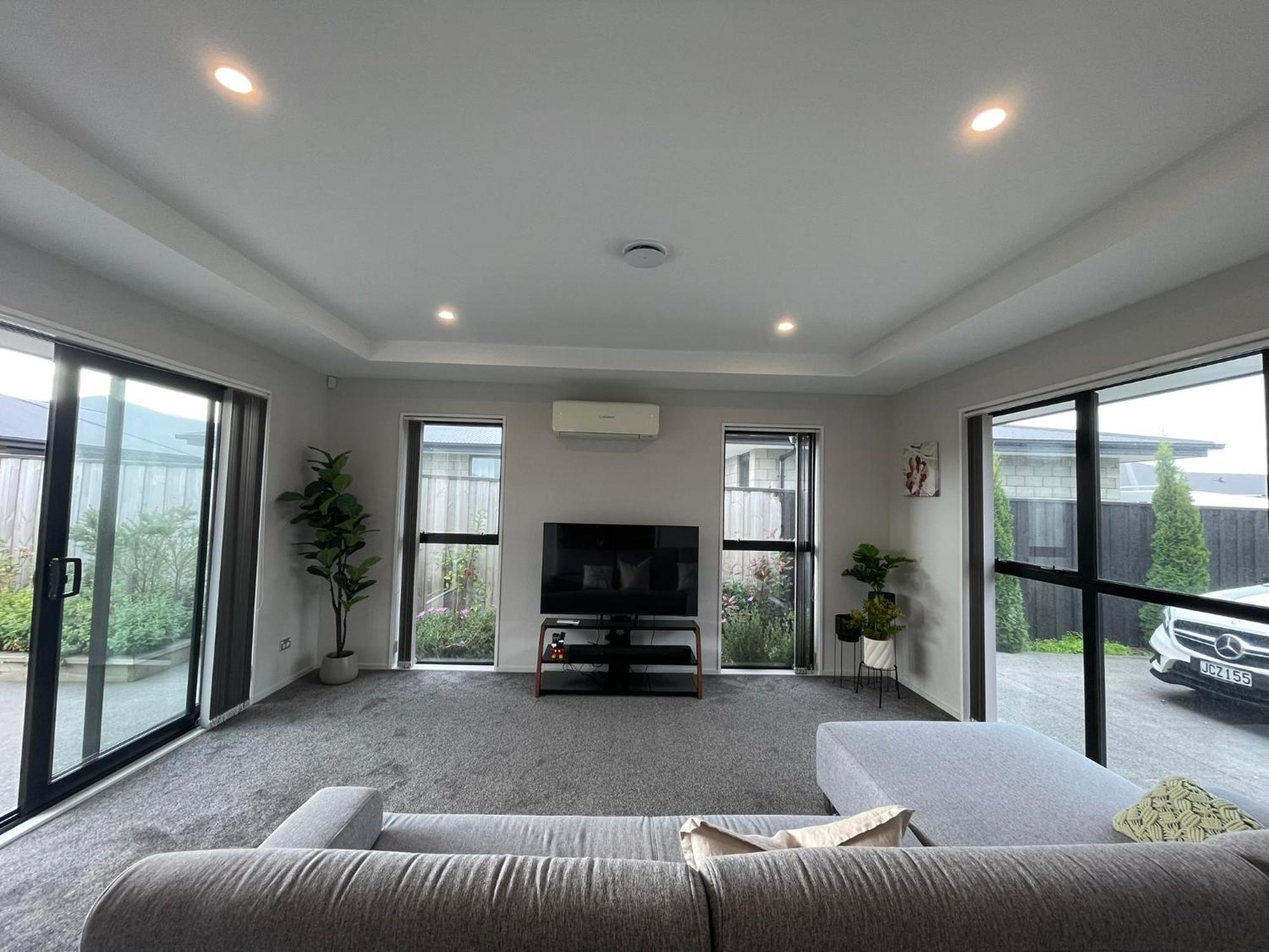 Holiday home Luxury 4 Bedroom Family Retreat *