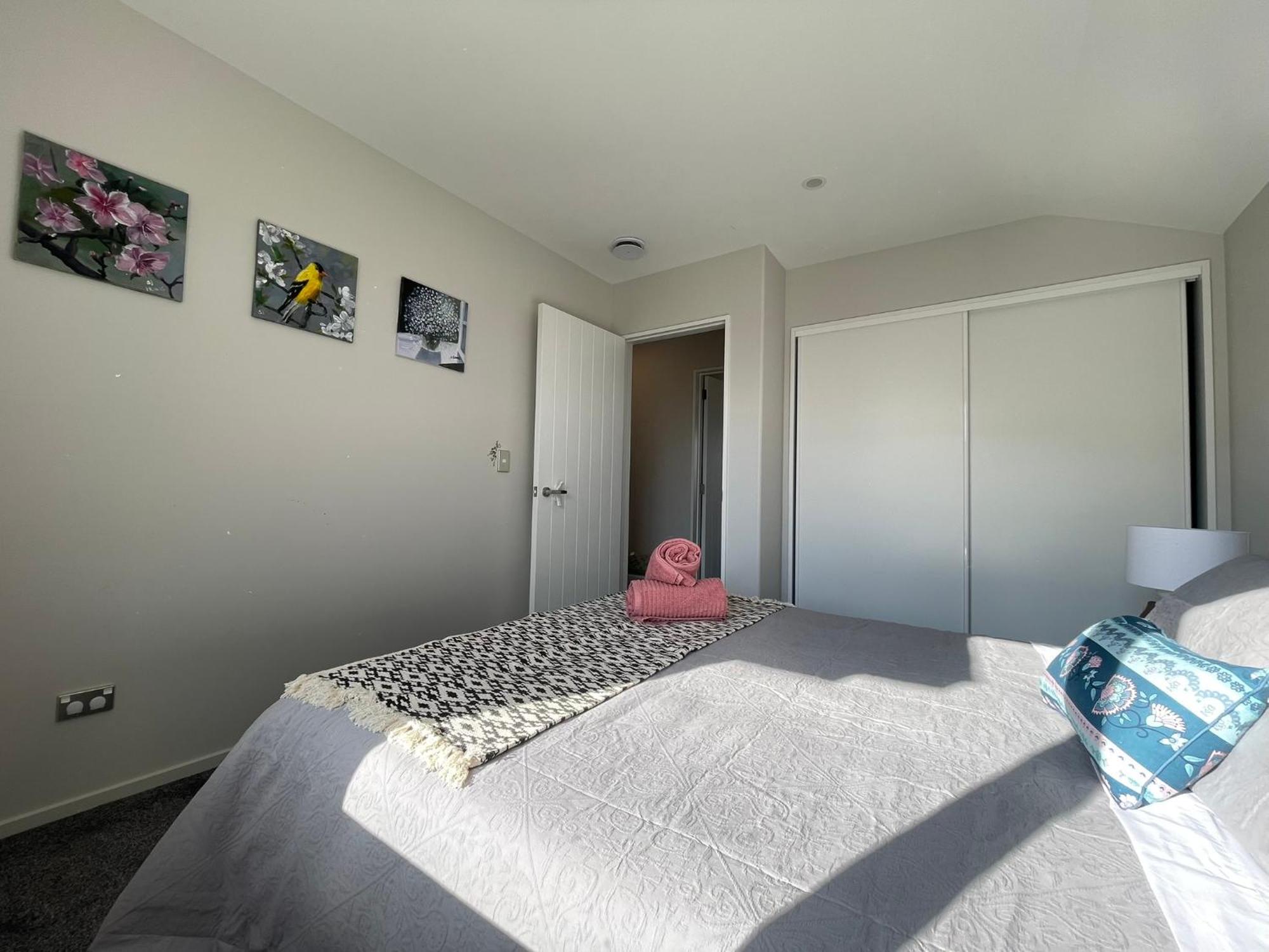 Luxury 4 Bedroom Family Retreat Holiday home